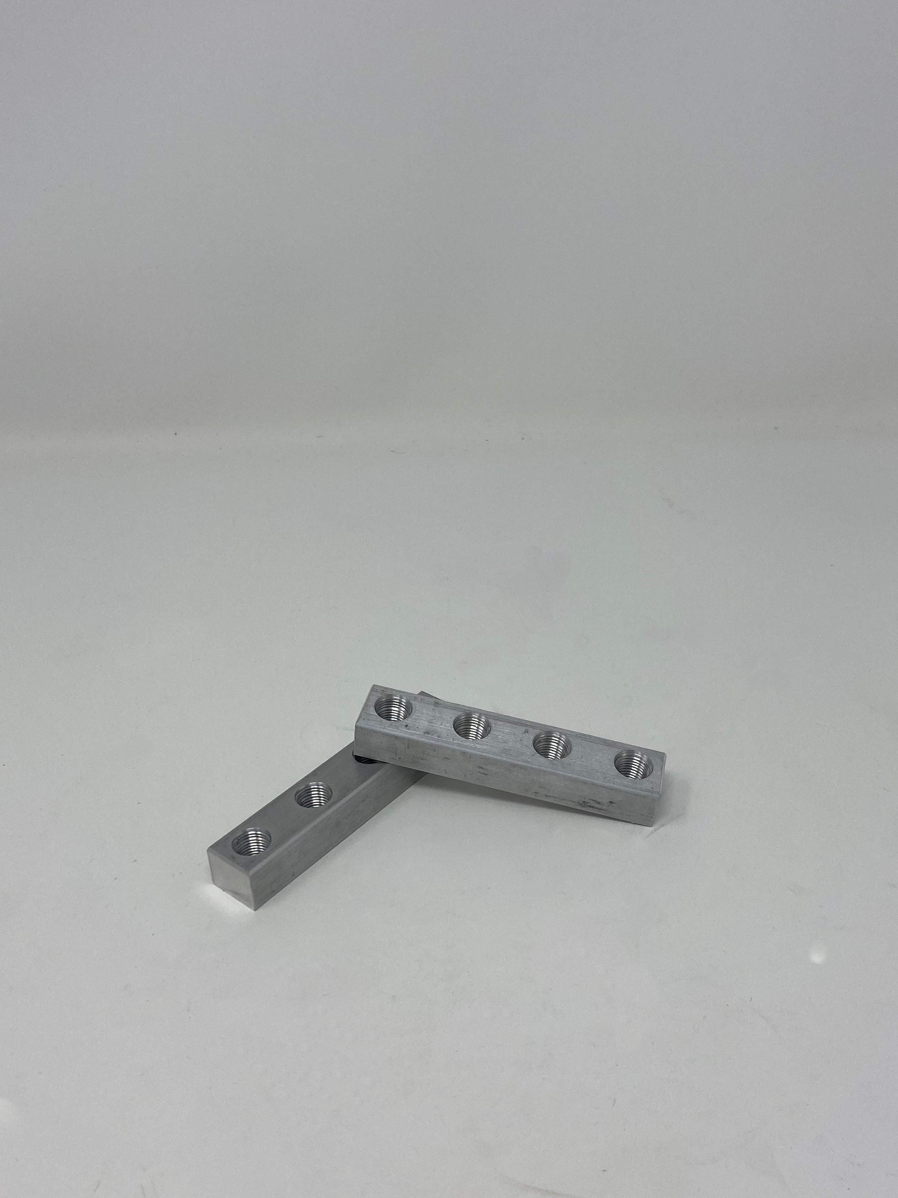 Alaria Technical 4-port Sensor Bung