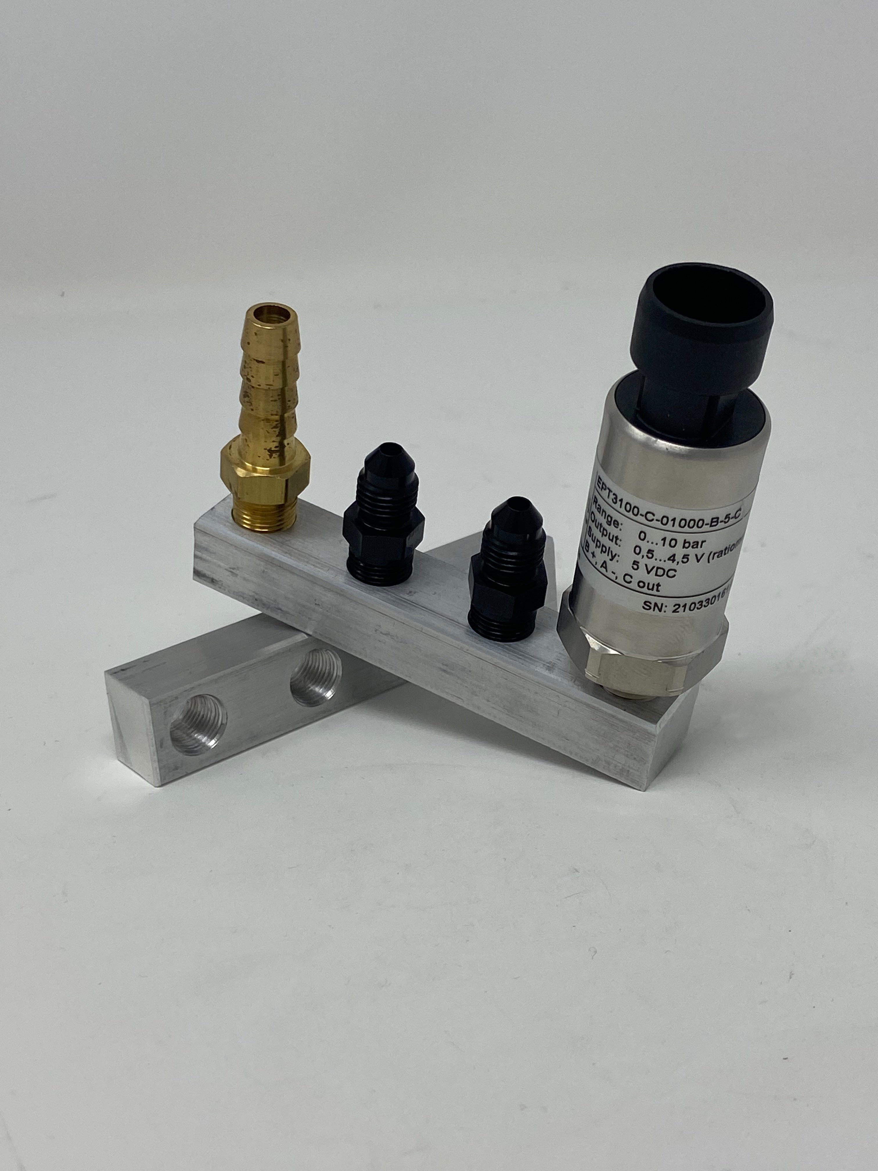 Alaria Technical 4-port Sensor Bung