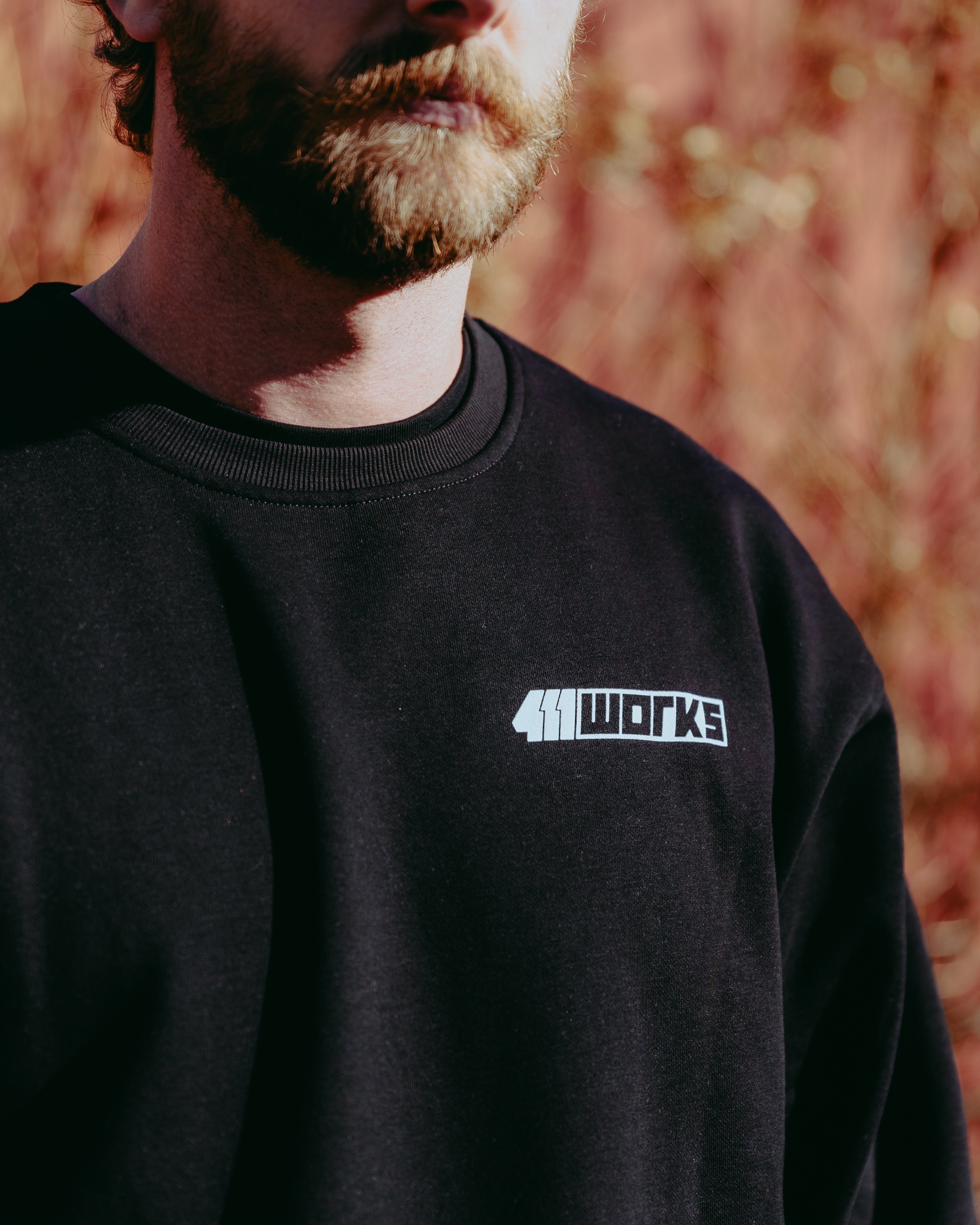 411 WORKS Crewneck